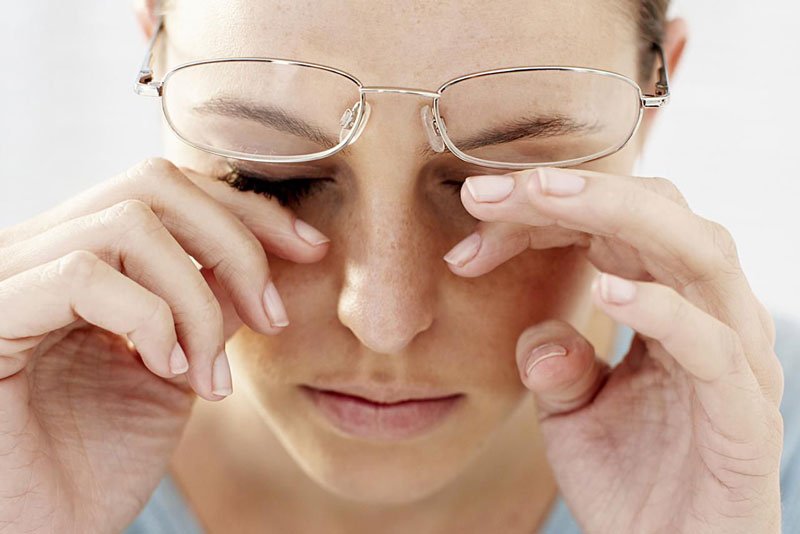 Mỏi mắt nên làm gì? Cách chữa mỏi mắt nhức mắt tại nhà